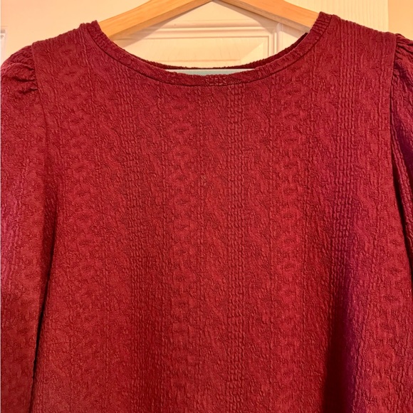 Puff blouson sleeve sweater. Long sleeves. Round neck. Versatile piece. - Picture 1 of 7